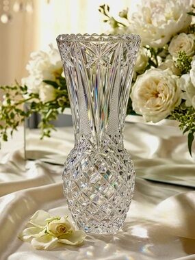 VTG ~ Italian 7.5” Heavy Lead Crystal Vase ~ Diamond & Starburst Pattern
